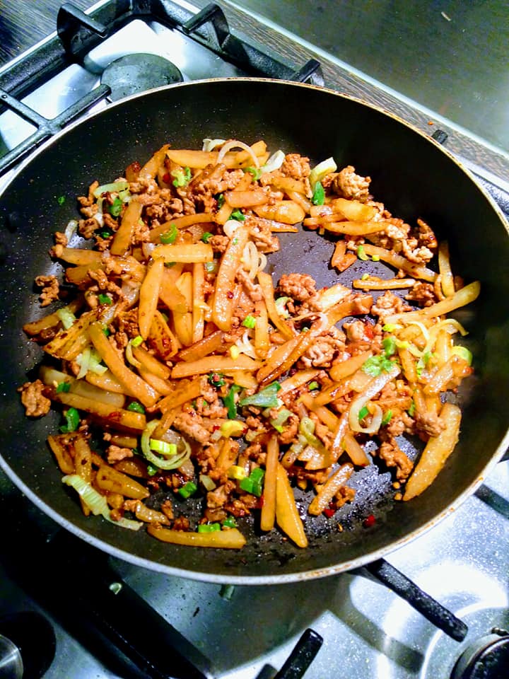 28576764_10155134056002890_8587419001066340462_n